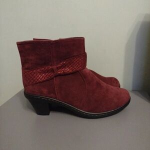Elegant Red Ankle Boots with Bow Accent